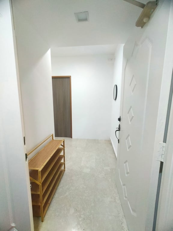 Condo Common Room for Rent in Pasir Ris · 14 Flora Road, 509731 · S$ 950/mo - Image 4 of 9
