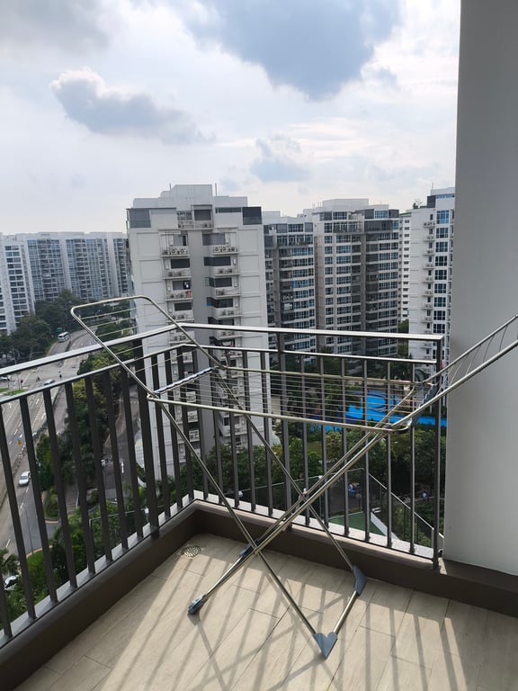 Condo Whole Unit for Rent in Tampines · 65 Tampines Central 7, 528597 · S$ 2,300/mo - Image 2 of 8