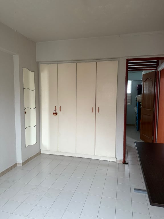 HDB Common Room for Rent in Yishun · 278 Yishun Street 22 · S$ 800/mo - Image 1 of 1