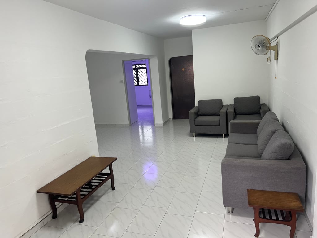 HDB Whole Unit for Rent in Woodlands · 24 Marsiling Drive, 730024 · S$ 2,800/mo - Image 3 of 9