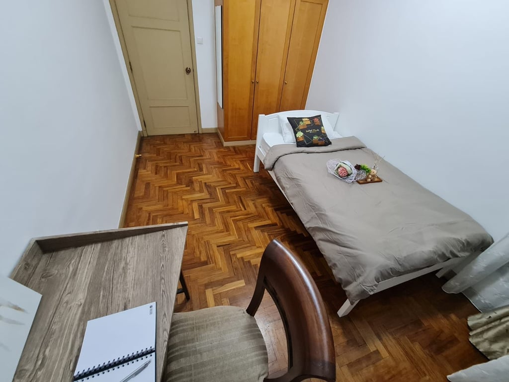 Room listing image