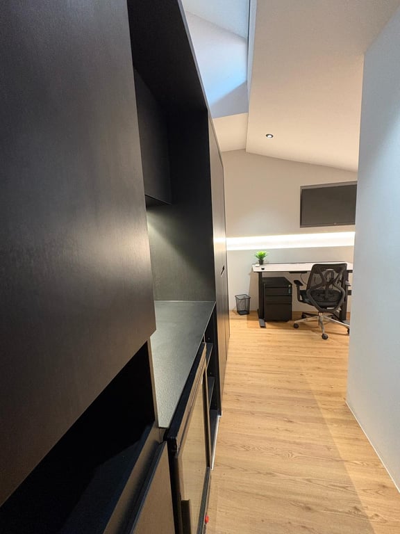Outram Landed Common Room for Rent – 15 Temple Street - Image 2 of 11