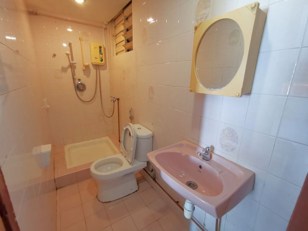 Condo Common Room for Rent in Kallang · 200 Jalan Sultan, 199018 · S$ 950/mo - Image 6 of 9