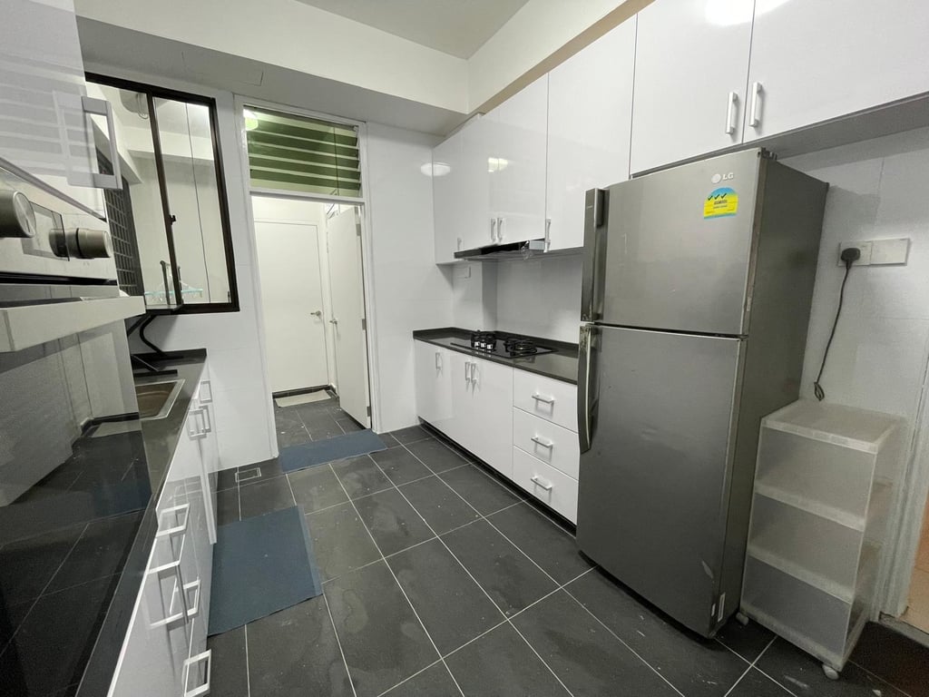 Condo Common Room for Rent in Novena · 4 Jalan Ampas, 329505 · S$ 1,350/mo - Image 6 of 8