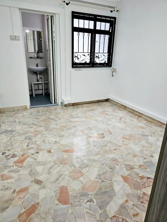 HDB Master Room for Rent in Woodlands · 146 Woodlands Street 13 · S$ 450/mo - Image 1 of 1