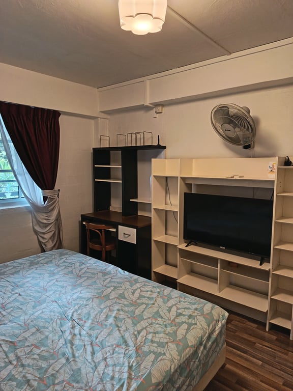 HDB Master Room for Rent in Queenstown · 3 Dover Road, 130003 · S$ 1,400/mo - Image 3 of 5