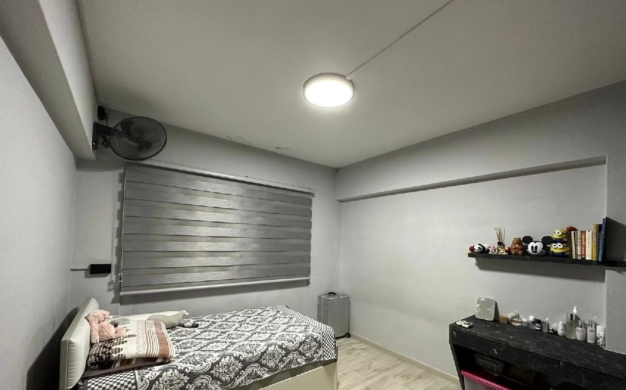HDB Common Room for Rent in Jurong West · 932 Jurong West Street 92 · S$ 900/mo - Image 1 of 1