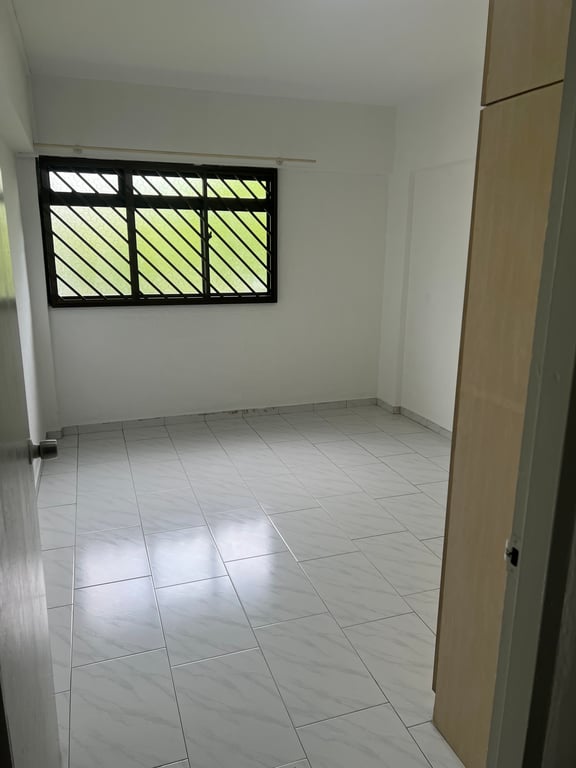 HDB Whole Unit for Rent in Woodlands · 24 Marsiling Drive, 730024 · S$ 2,800/mo - Image 5 of 9