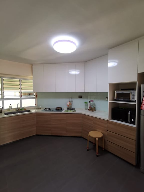 Condo Common Room for Rent in Jurong East · 124 Jurong East Street 13, 600124 · S$ 1,280/mo - Image 7 of 8