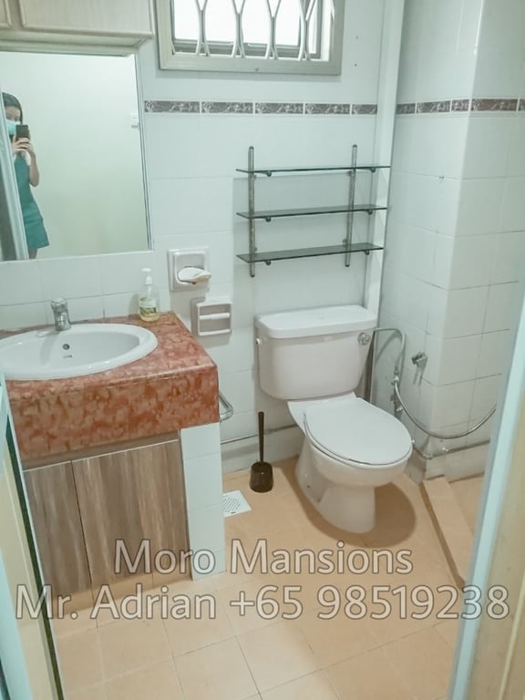 Condo Common Room for Rent in Geylang · 3 Lorong 37 Geylang, 387901 · S$ 1,000/mo - Image 2 of 6