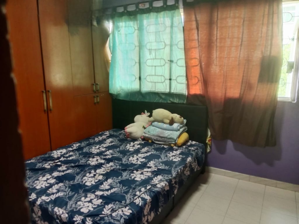 HDB Common Room for Rent in Bedok · 59 Chai Chee Road · S$ 400/mo - Image 1 of 1