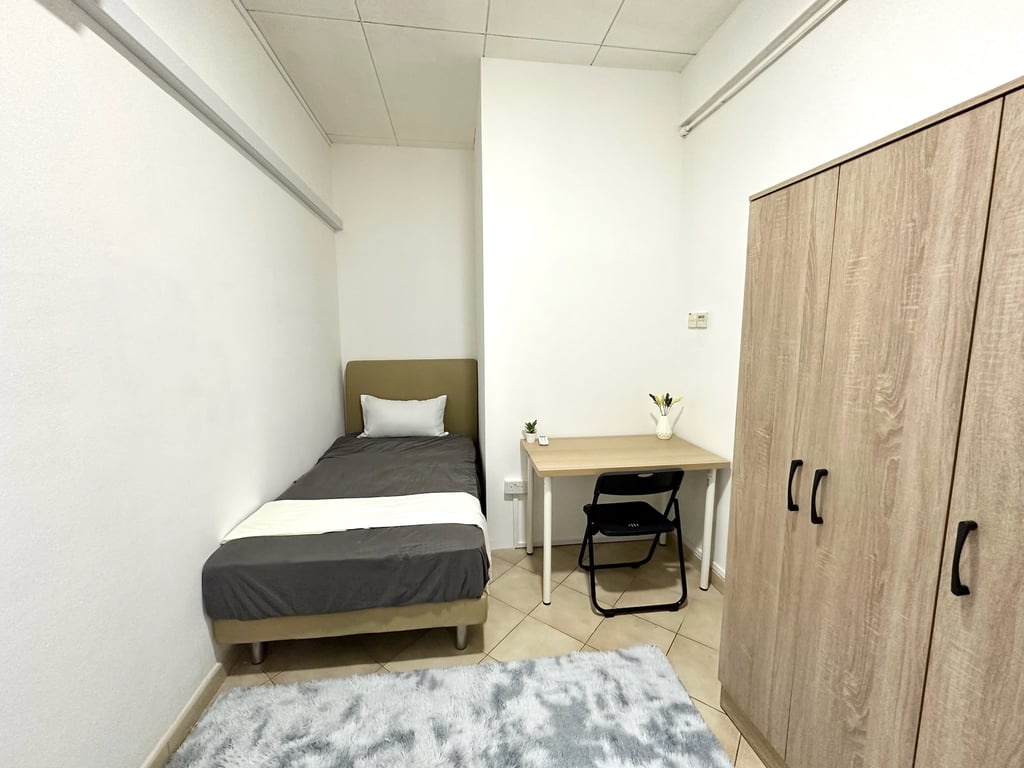 Condo Master Room for Rent in Hougang · 777 Upper Serangoon Road, 534645 · S$ 1,050/mo - Image 2 of 7