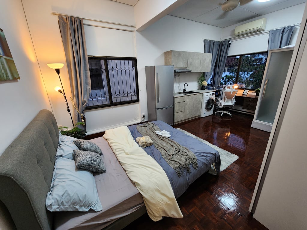 Landed Master Room for Rent in Bedok · Bedok Avenue · S$ 2,500/mo - Image 2 of 7