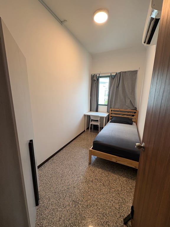 Condo Common Room for Rent in Bedok · 41A Bedok Ria Crescent · S$ 950/mo - Image 1 of 1