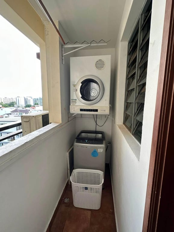 Condo Common Room for Rent in Tampines · 781 Upper Changi Road East, 486069 · S$ 900/mo - Image 5 of 6