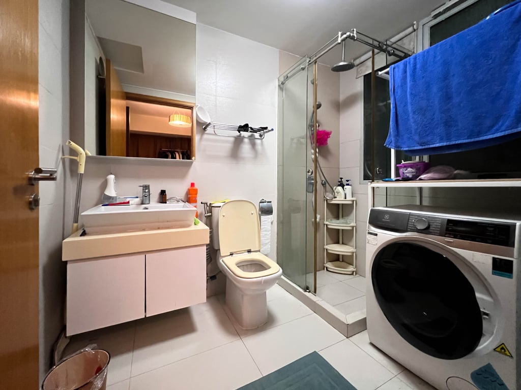 Condo Whole Unit for Rent in Novena · 8 Bhamo Road, 329640 · S$ 3,200/mo - Image 4 of 5