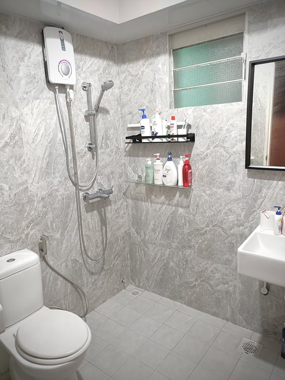 HDB Common Room for Rent in Sengkang · 416C Fernvale Link, 793416 · S$ 810/mo - Image 4 of 10