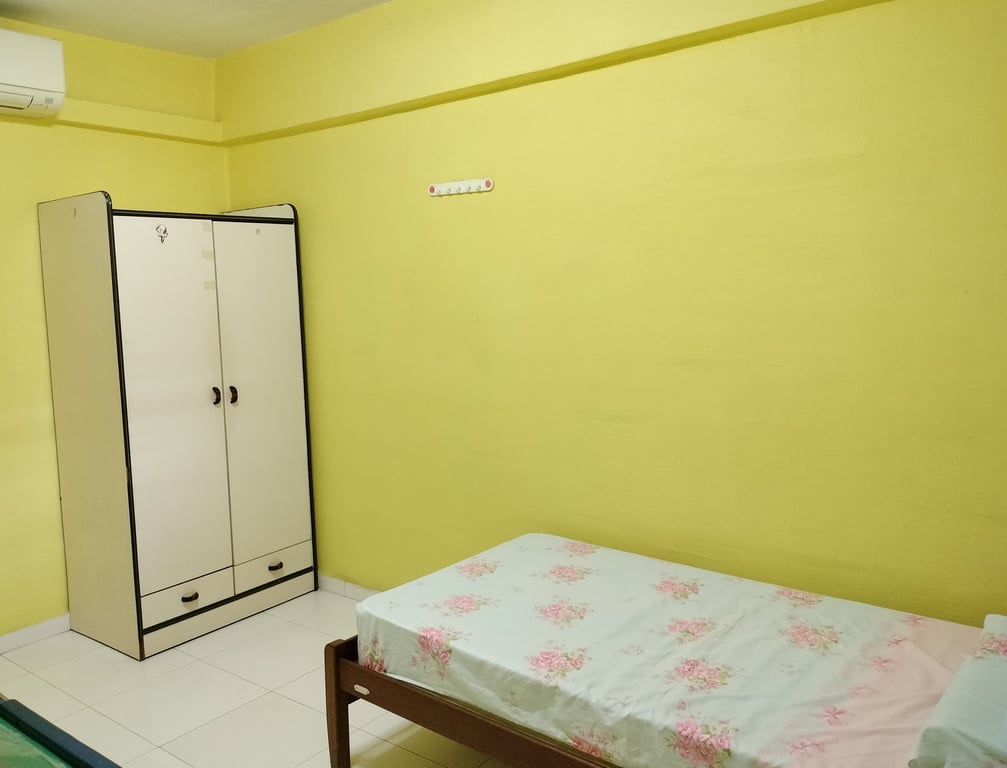 Bedok HDB Common Room for Rent – 551 Bedok North Avenue 1 - Image 2 of 3