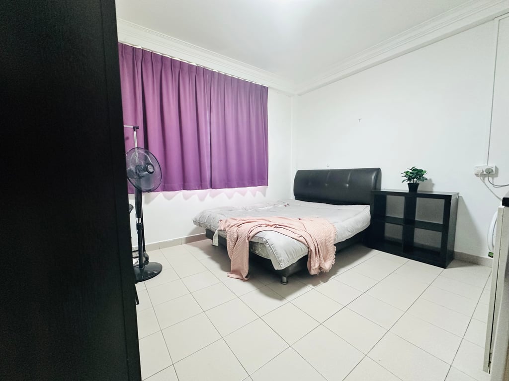 Landed Whole Unit for Rent in Bukit Merah · Wishart Road · S$ 2,000/mo - Image 1 of 5
