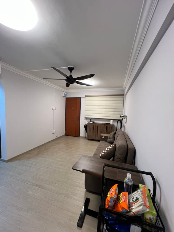 HDB Common Room for Rent in Jurong West · 421 Jurong West Street 42, 640421 · S$ 1,200/mo - Image 6 of 8