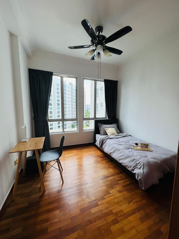 Condo Common Room for Rent in Woodlands · 22 Woodlands Crescent · S$ 1,200/mo - Image 1 of 1