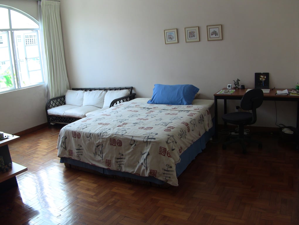 Landed Master Room for Rent in Bedok · Kew Crescent · S$ 1,800/mo - Image 2 of 4