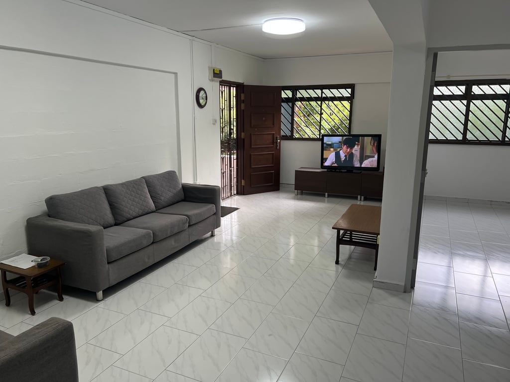 HDB Whole Unit for Rent in Woodlands · 24 Marsiling Drive, 730024 · S$ 2,800/mo - Image 3 of 11
