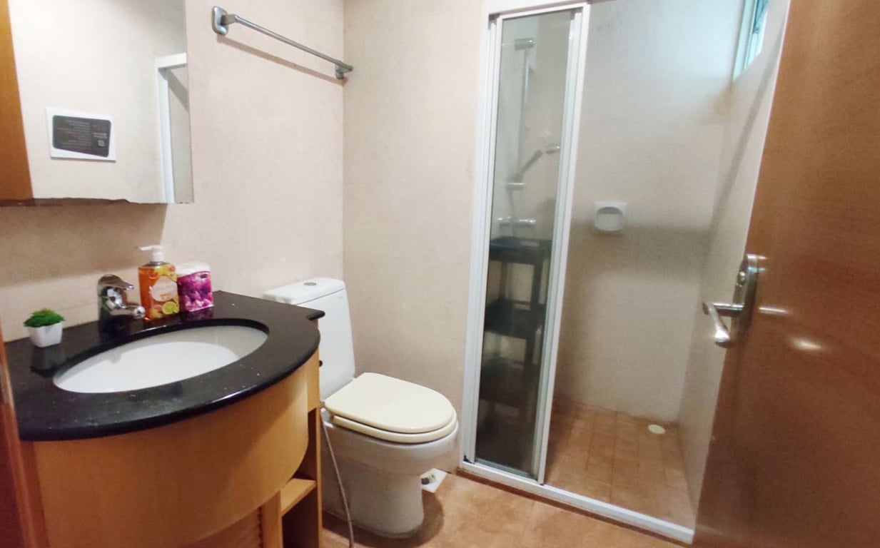 Queenstown Condo Common Room for Rent – 10 Stirling Road - Image 4 of 4
