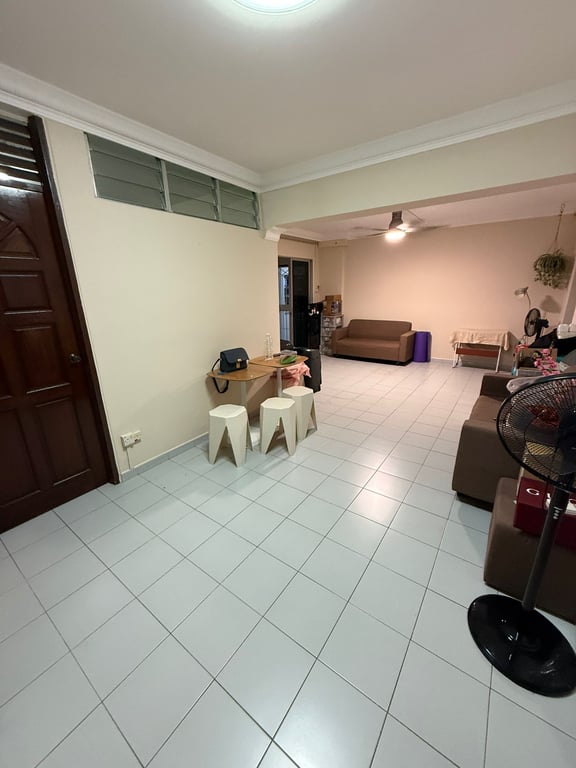 HDB Whole Unit for Rent in Tampines · 485B Tampines Avenue 9, 521485 · S$ 3,800/mo - Image 2 of 6