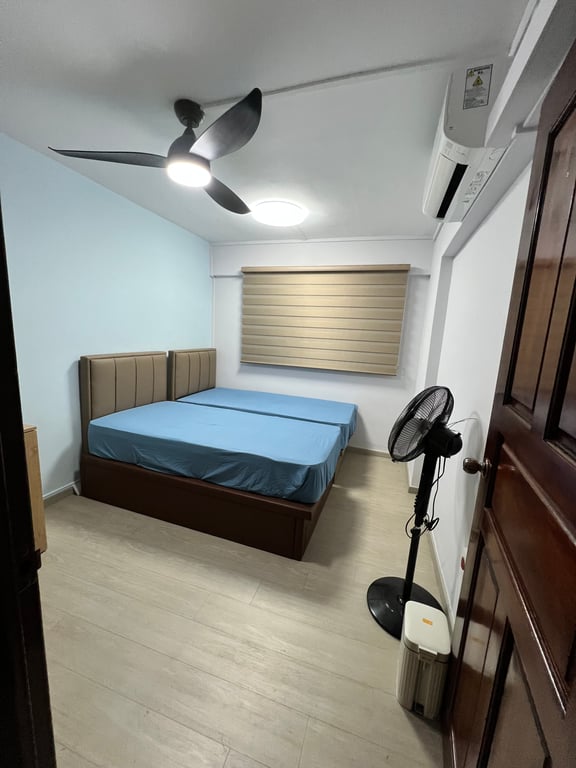 HDB Common Room for Rent in Jurong West · 421 Jurong West Street 42, 640421 · S$ 1,200/mo - Image 1 of 8