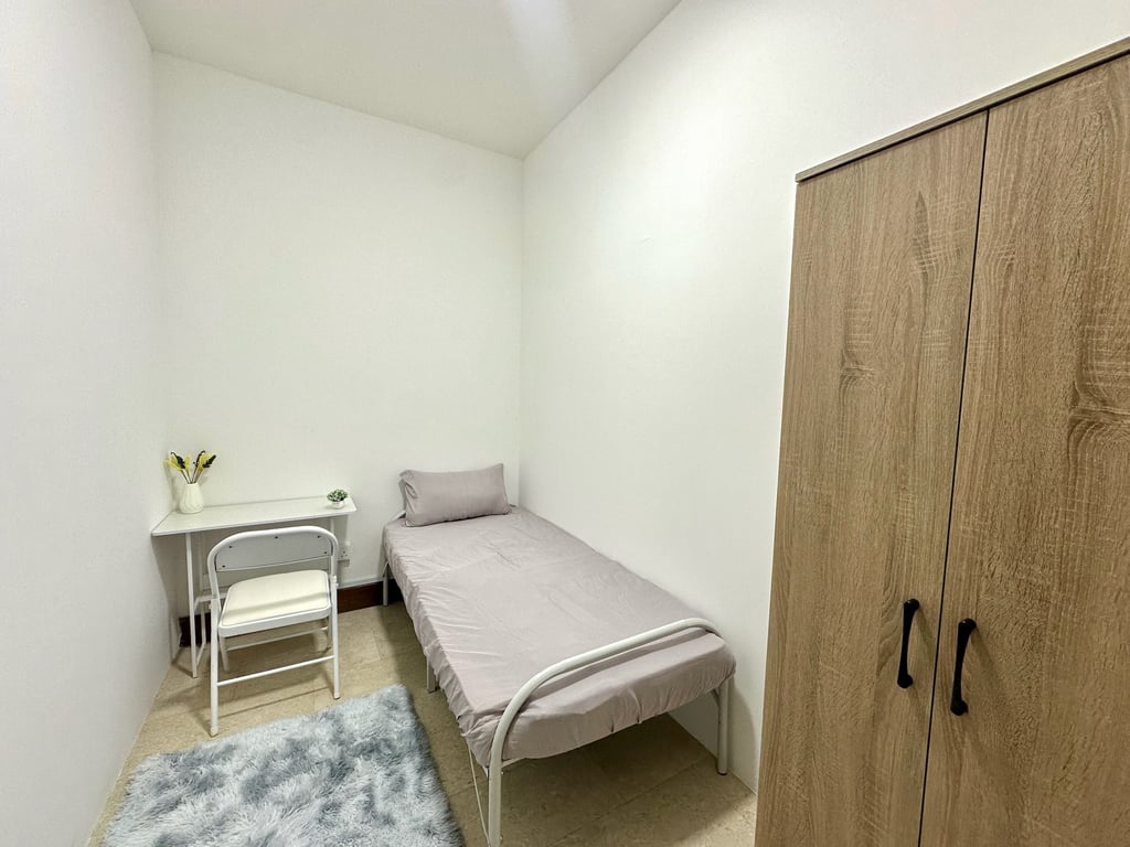 Condo Common Room for Rent in Tampines · 781 Upper Changi Road East, 486069 · S$ 900/mo - Image 2 of 6