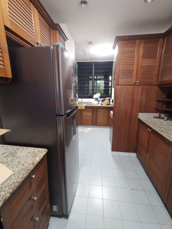 Condo Common Room for Rent in Novena · 279 Balestier Road, 329727 · S$ 1,180/mo - Image 4 of 8