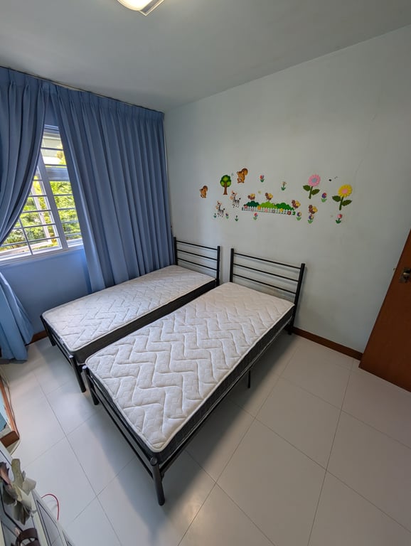 HDB Common Room for Rent in Sembawang · 463B Sembawang Drive, 752463 · S$ 800/mo - Image 2 of 3
