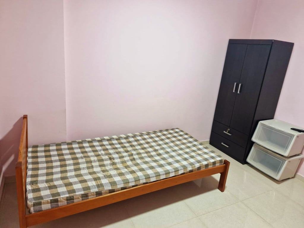 HDB Common Room for Rent in Serangoon · 517 Serangoon North Avenue 4 · S$ 800/mo - Image 1 of 1