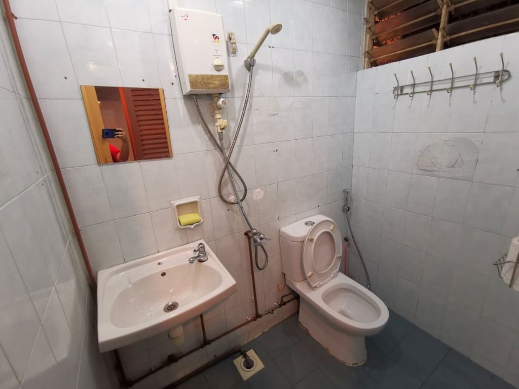 Condo Common Room for Rent in Kallang · 200 Jalan Sultan, 199018 · S$ 950/mo - Image 7 of 9