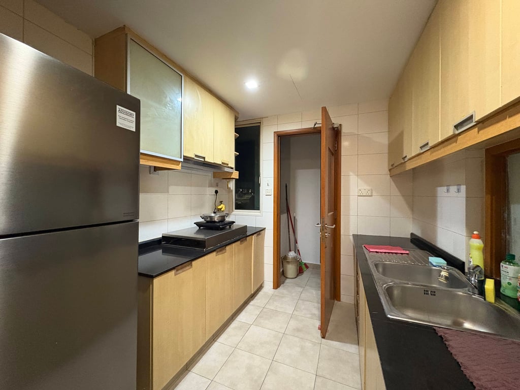 Serangoon Condo Common Room for Rent – 3 Serangoon Avenue 2 - Image 2 of 6