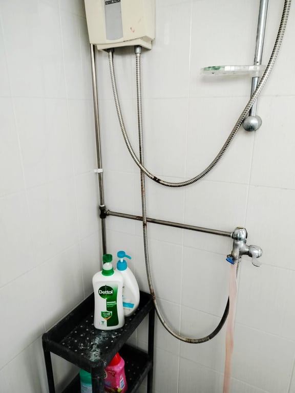 HDB Common Room for Rent in Jurong West · 440 Jurong West Avenue 1, 640440 · S$ 450/mo - Image 6 of 7