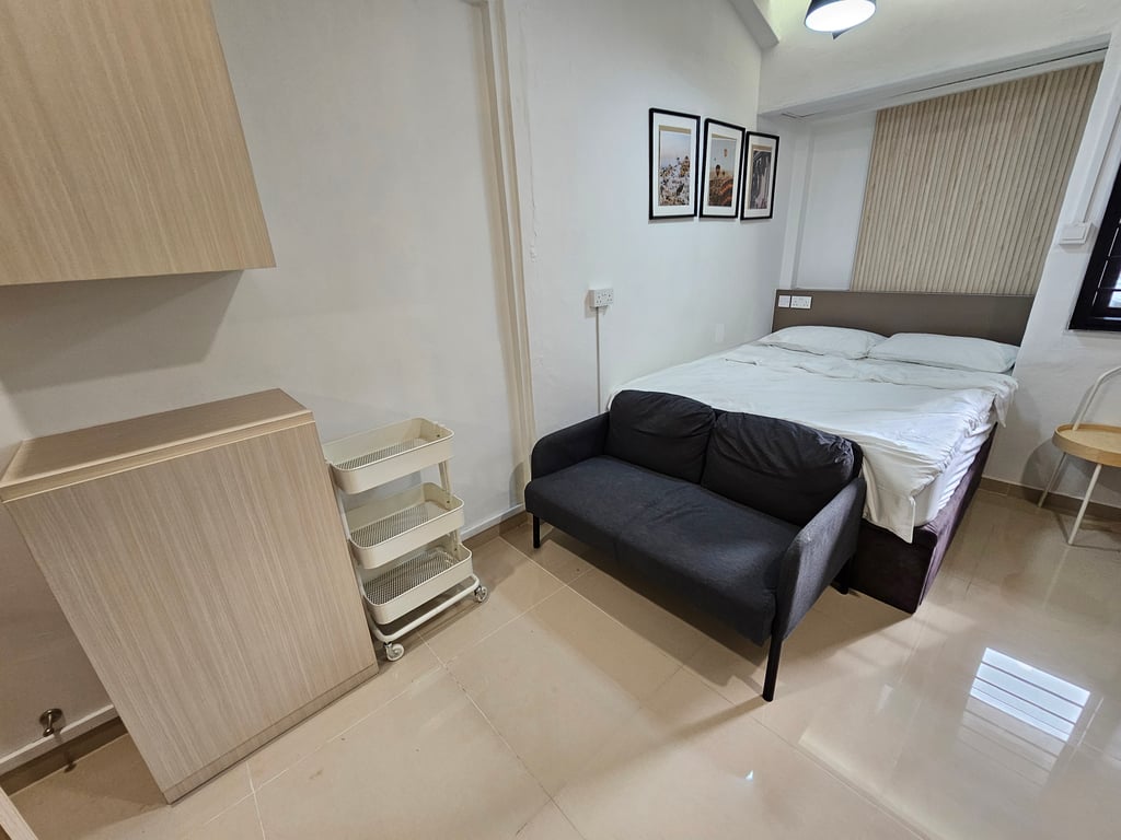 HDB Master Room for Rent in Ang Mo Kio · 722 Ang Mo Kio Avenue 8, 560722 · S$ 2,100/mo - Image 3 of 7