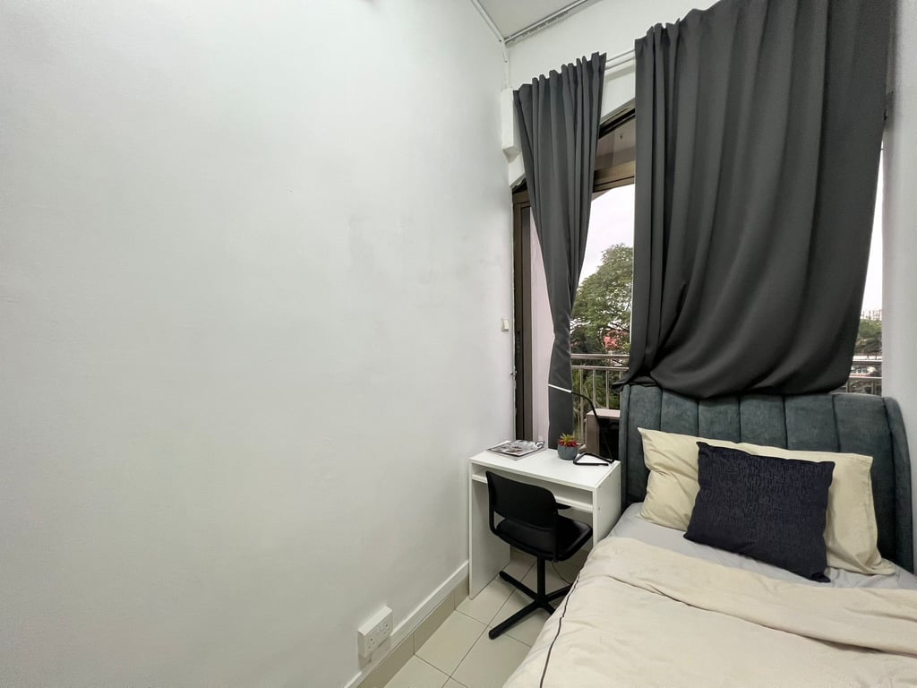 Ang Mo Kio Condo Common Room for Rent – 7 Ang Mo Kio Avenue 9 - Image 2 of 8