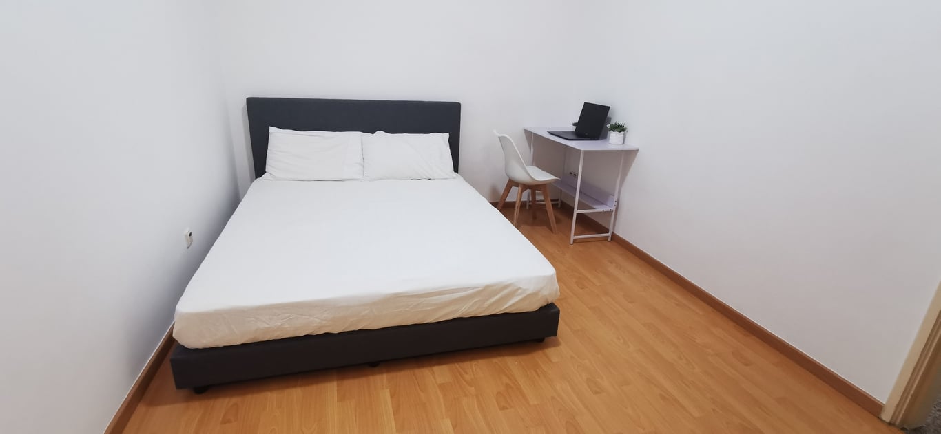 Condo Master Room for Rent in River Valley · 42 Kim Yam Road, 239347 · S$ 2,500/mo - Image 1 of 4