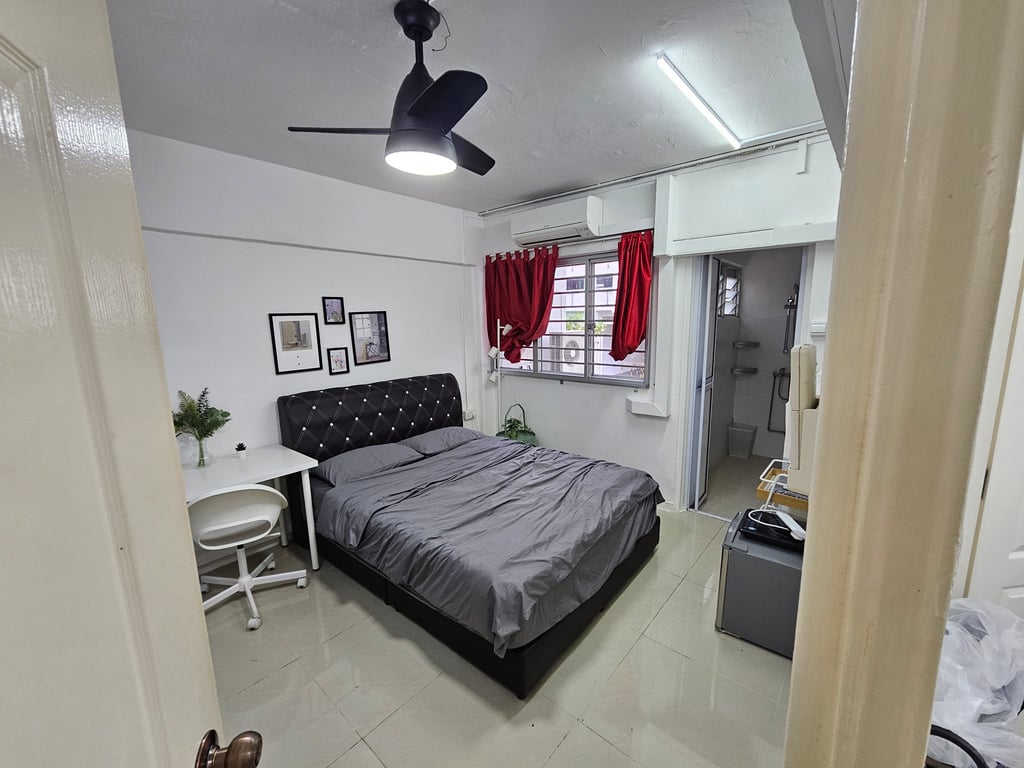 HDB Master Room for Rent in Jurong West · 503 Jurong West Avenue 1 · S$ 1,850/mo - Image 1 of 1