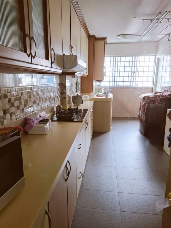 Yishun HDB Common Room for Rent – 280 Yishun Street 22 - Image 4 of 6