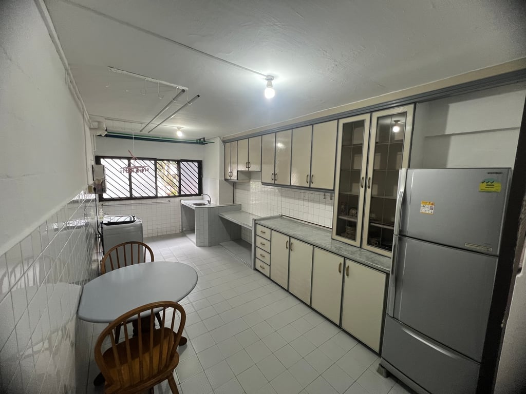 HDB Whole Unit for Rent in Woodlands · 24 Marsiling Drive, 730024 · S$ 2,800/mo - Image 10 of 11