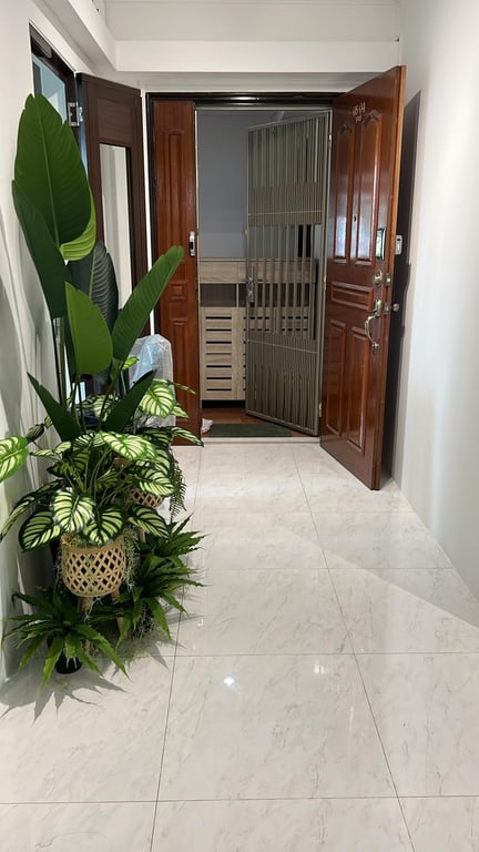 Yishun Condo Common Room for Rent – 87 Yishun Street 81 - Image 4 of 5