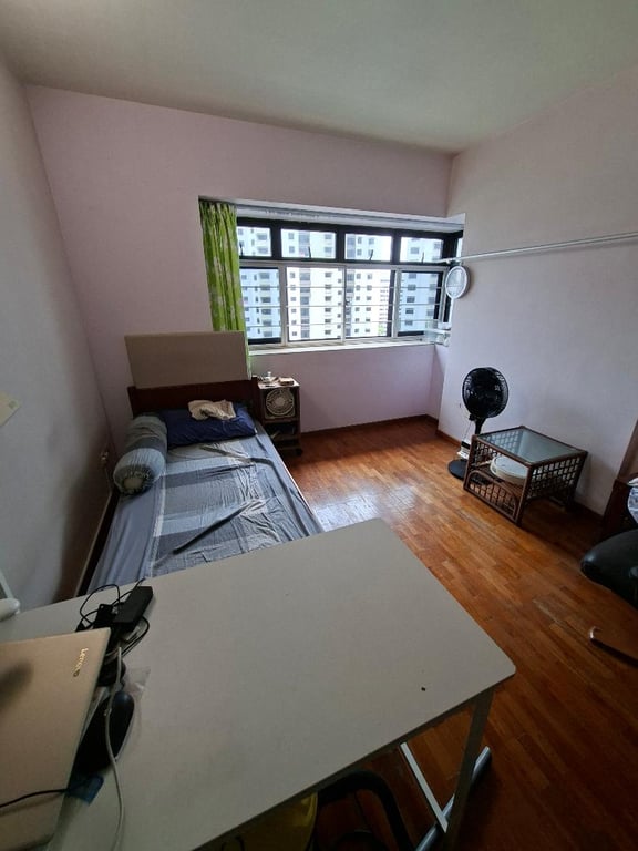 HDB Master Room for Rent in Clementi · 461 Clementi Avenue 3, 120461 · S$ 1,500/mo - Image 1 of 1