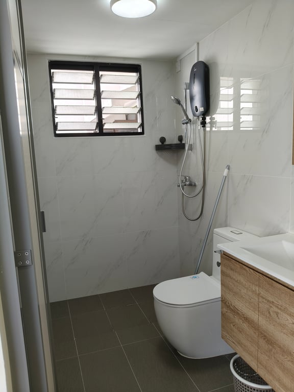 Toa Payoh HDB Master Room for Rent – 145 Lorong 2 Toa Payoh - Image 3 of 3