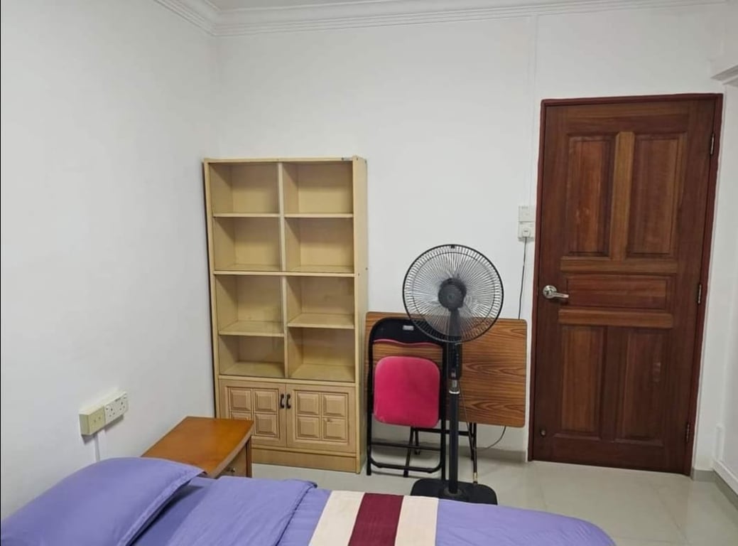 HDB Common Room for Rent in Bedok · 128 Bedok North Street 2, 460128 · S$ 900/mo - Image 2 of 3