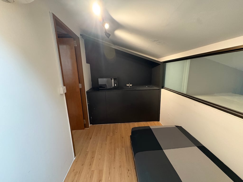 Outram Landed Common Room for Rent – 15 Temple Street - Image 2 of 9
