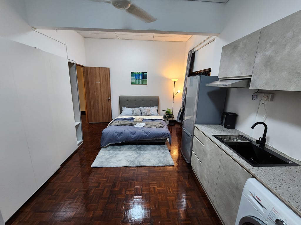 Landed Master Room for Rent in Bedok · Bedok Avenue · S$ 2,500/mo - Image 4 of 7