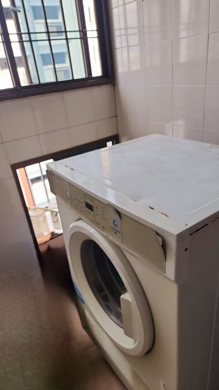 HDB Common Room for Rent in Woodlands · 755 Woodlands Avenue 4, 730755 · S$ 450/mo - Image 7 of 9